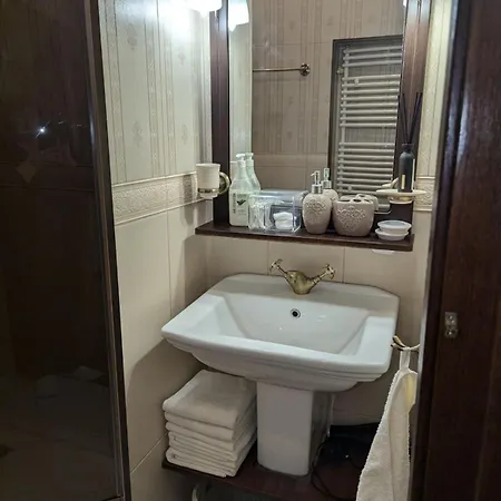 V.i.p.apartmens Rynok Sqr.19 * Lviv