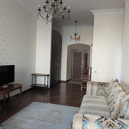 V.i.p.apartmens Rynok Sqr.19