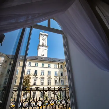 V.i.p.apartmens Rynok Sqr.19 Lviv