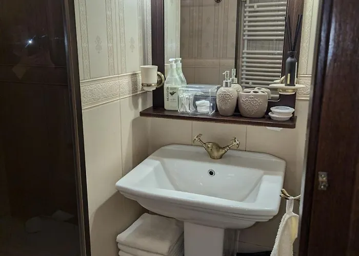 V.i.p.apartmens Rynok Sqr.19 * Leópolis