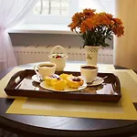 V.i.p.apartmens Rynok Sqr.19