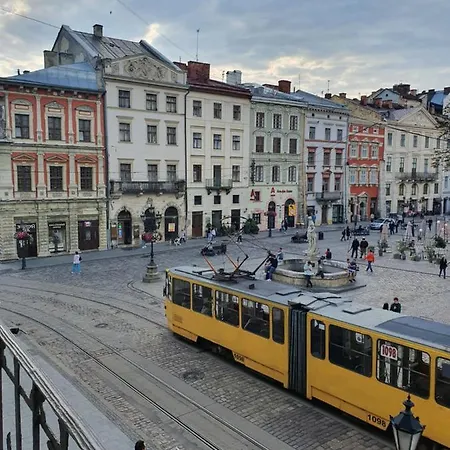 V.i.p.apartmens Rynok Sqr.19 Lwów