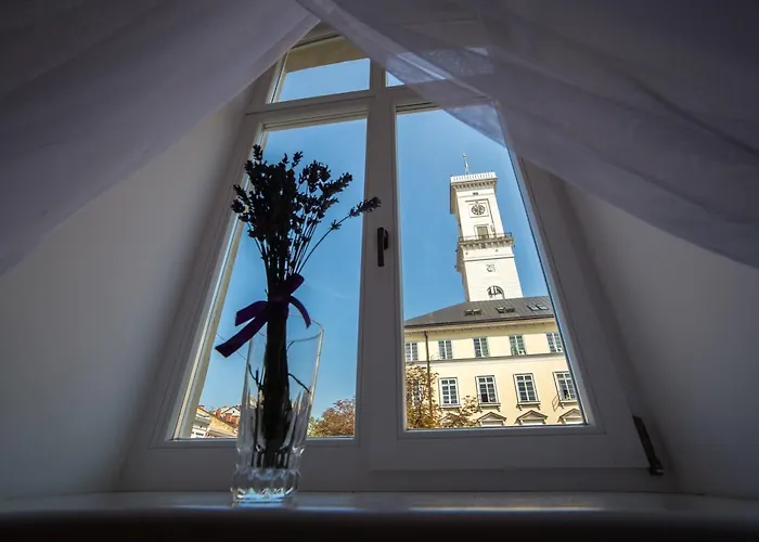 V.i.p.apartmens Rynok Sqr.19 Apartmán Lvov