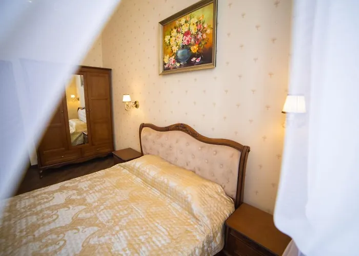 V.i.p.apartmens Rynok Sqr.19 Lvov